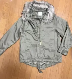 ファー付きオリーブアウター
