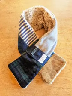 ネイビー　ホワイトボーダー　チェック　デニム　コーデュロイ　ボアマフラー