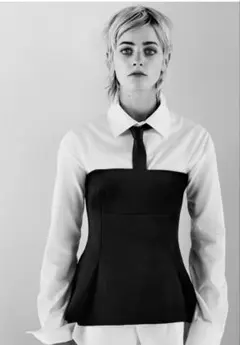 ZARA ウール製オフショルダートップス