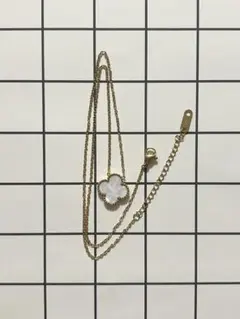 クローバー　ネックレス