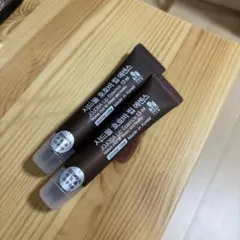【新品】ホホバリップエッセンス 2本セットのサムネイル