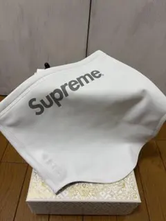 ＦＷ２３　ＳＵＰＲＥＭＥ　シュプリーム　ネックウォーマー　ホワイト