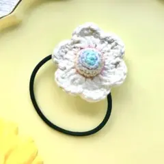 【2個1セット】白いお花のヘアゴム④(レインボーカラー) 手編みヘアゴム