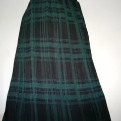 値下げ中コムサイズム　　グリーン系チェック柄　プリーツスカート