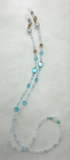 【M258】ハンドメイド　眼鏡・マスクストラップ　ブルーのハートのサムネイル