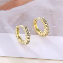 Z187 ピアス　ゴールド　リング　K18GP　レディース　小さい　ダイヤモンド