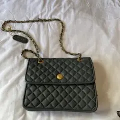 牛革 キルティング チェーンショルダーバッグ ゴールド金具