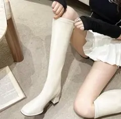 レディースホワイト ロングブーツ サイズ23,5cm