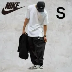 新品 NIKE ナイキ ジョガーパンツ ナイロンパンツ ブラック 黒 クロ Ｓ