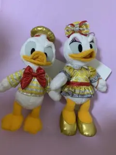ディズニー ドナルド デイジー ぬいぐるみバッジ2点セット