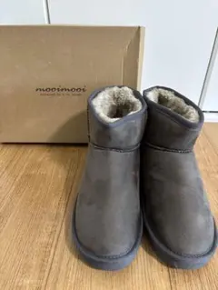 mooimoi チャコールグレー ショートブーツ
