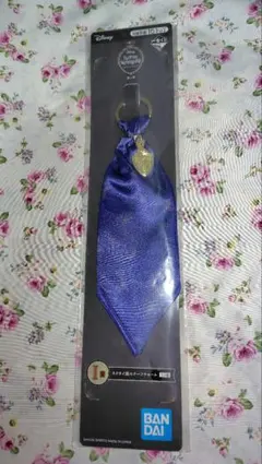 ツイステ　ポムフィオーレ　一番くじ　ネクタイ風モチーフチャーム　チャーム