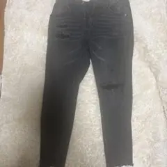 ダメージ加工ダークグレーデニムパンツ