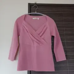 ストロベリー・フィールズ　ニット　ピンク