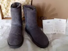 美品UGG WクラシックショートGRAYサイズ7