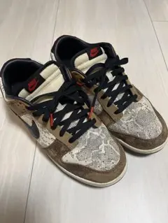 Nike Dunk Low PRM