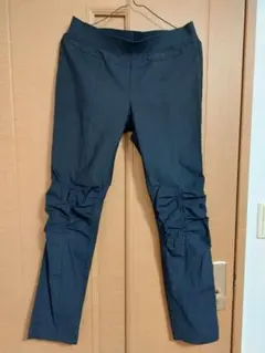 セシオセラギャザー入りスリムパンツ