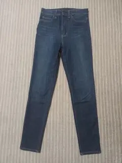 ユニクロ　ウルトラストレッチジーンズ　25