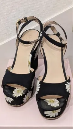『美品』KATE SPADEケイトスペード花柄ウェッジヒールサンダル 黒