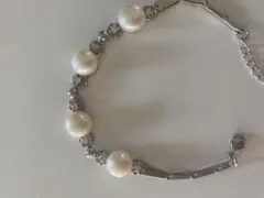 エレガントなパールブレスレット