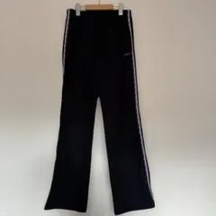 asics 黒パンツ サイドストライプ