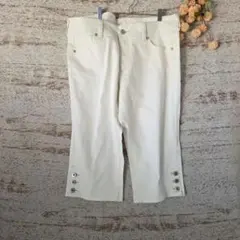 美品　白パンツ ハーフパンツ 大きめサイズ
