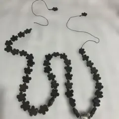 ゆき様専用！45r 45rpm レザー花モチーフネックレス　ブラウン　焦茶色のサムネイル
