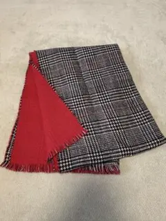 リバーシブルストール　ショッキングピンク✖️ブラック✖️ホワイト　大判　厚手