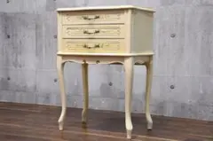 アンティーク ロココ調 チェストヨーロピアン 猫足 チェスト　ローラアシュレイ アンティーク ロココ調 チェストヨーロピアン 猫足 チェスト ローラ