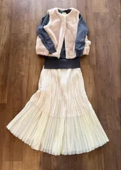 ベージュファーベスト ノースリーブ