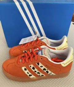 アディダス ディズニー ピクサー トイストーリー ガゼル シューズ　21.5㎝