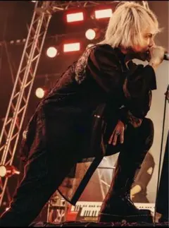 hyde着txs4wバックレースタキシード　ラルク