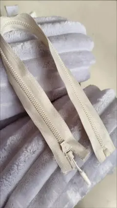 ホワイトファスナー 約50cm