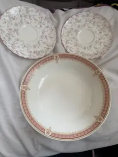 NARUMI 花柄皿セット 大皿1枚 小皿2枚