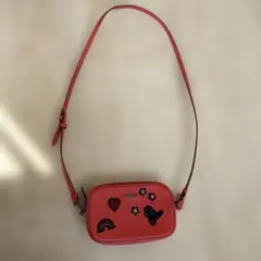 COACH レッド ショルダーバッグ パッチ付き