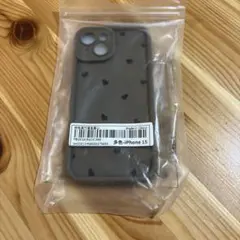 iPhone 15用シリコンケース ブラウン ハート