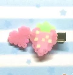 いちご ヘアクリップ ハンドメイド ピンク レジン ドット絵