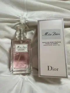 【未使用】Miss Dior ローズボディオイル100ml箱付き