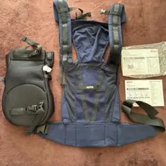 美品使用5回未満Aprica 抱っこ紐 ネイビーのサムネイル