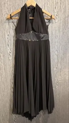 【極美品】CLICHY クリシー ホルターネック プリーツドレス 黒 M 結婚式