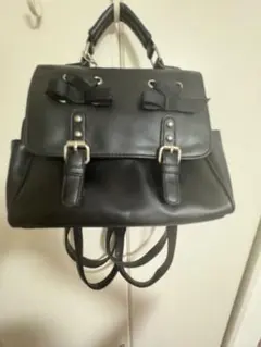 ブラックリュック・バックパック クロスチャーム付き 地雷系　量産型