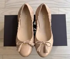 2025年最新】PRADA カラー：ベージュ系 フラットシューズ・バレエ