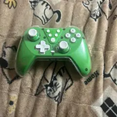グリーン ワイヤレスコントローラー