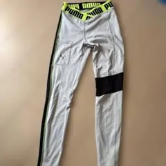 PUMA スリムフィットジャージパンツ グレーランニング、ウォーキング、ヨガ