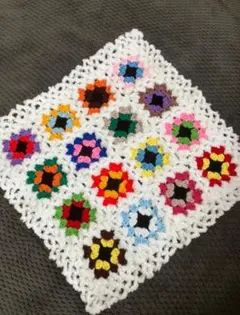 【グラニースクエア】マルチカバー　シートクッション　チェアパッド　手編み