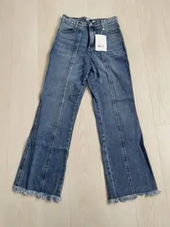 新品 classicalelf 裾フリンジセミフレアデニム