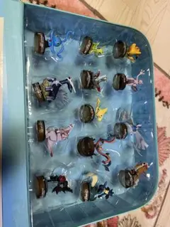 ポケモンフィギュアセット 16体 ケース付き