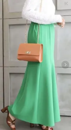 新品　moment+　カラージョーゼットマーメイドフレアスカート　　M