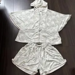 【必見】ミニーちゃん　半袖タオル生地ルームウェアのサムネイル