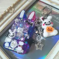 携帯ハロウィン兎　ハンドメイド　シャカシャカキーホルダー　シェイカーキーホルダー